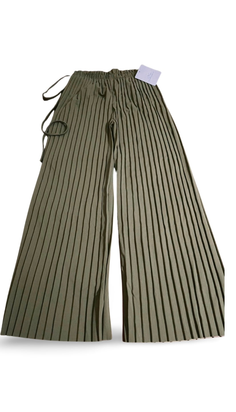 Olive green pleated trousers