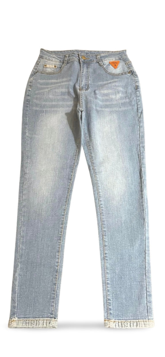 Jeans sbiaditi in denim chiaro vista frontale