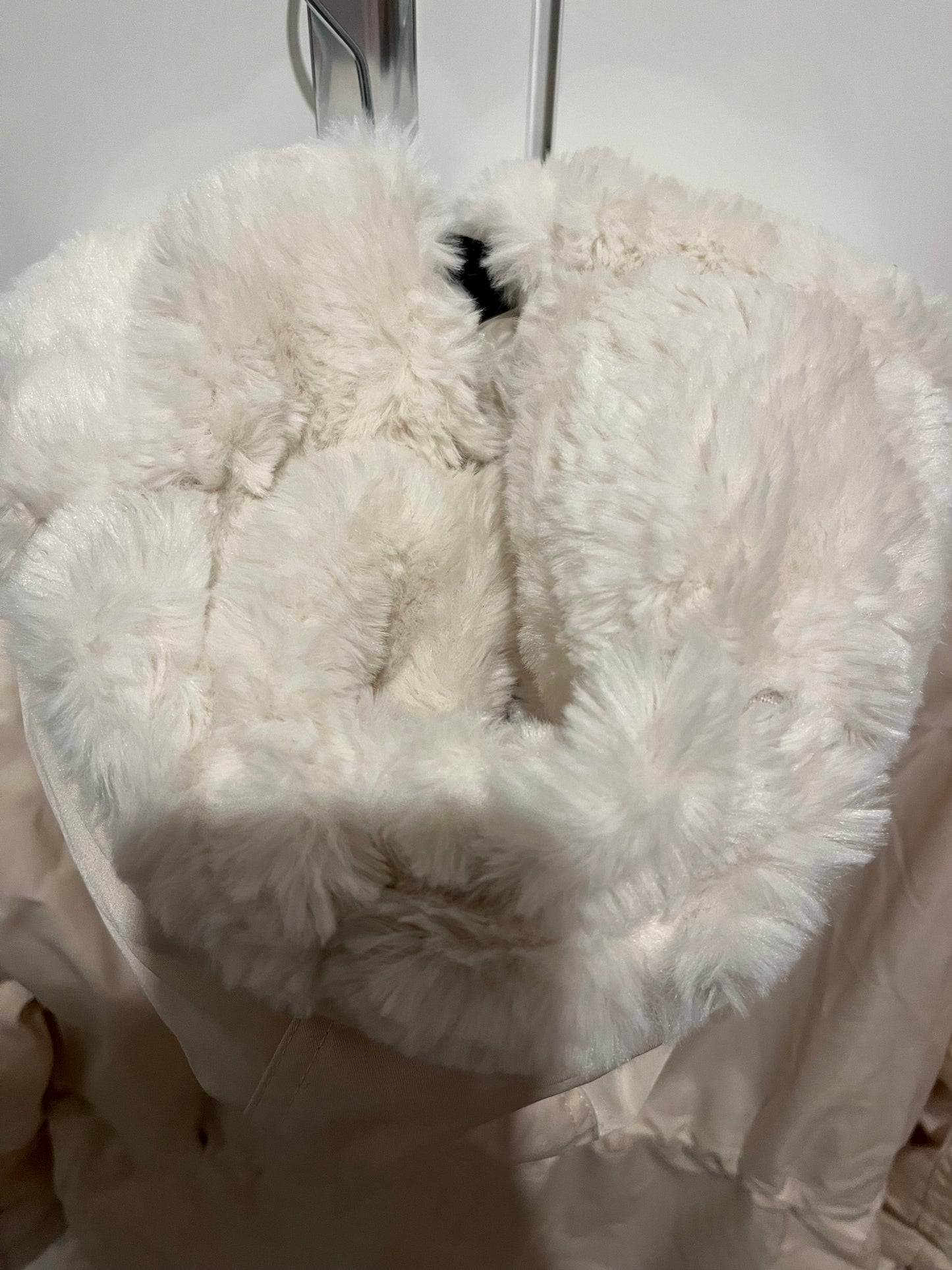 Butter parka with fur