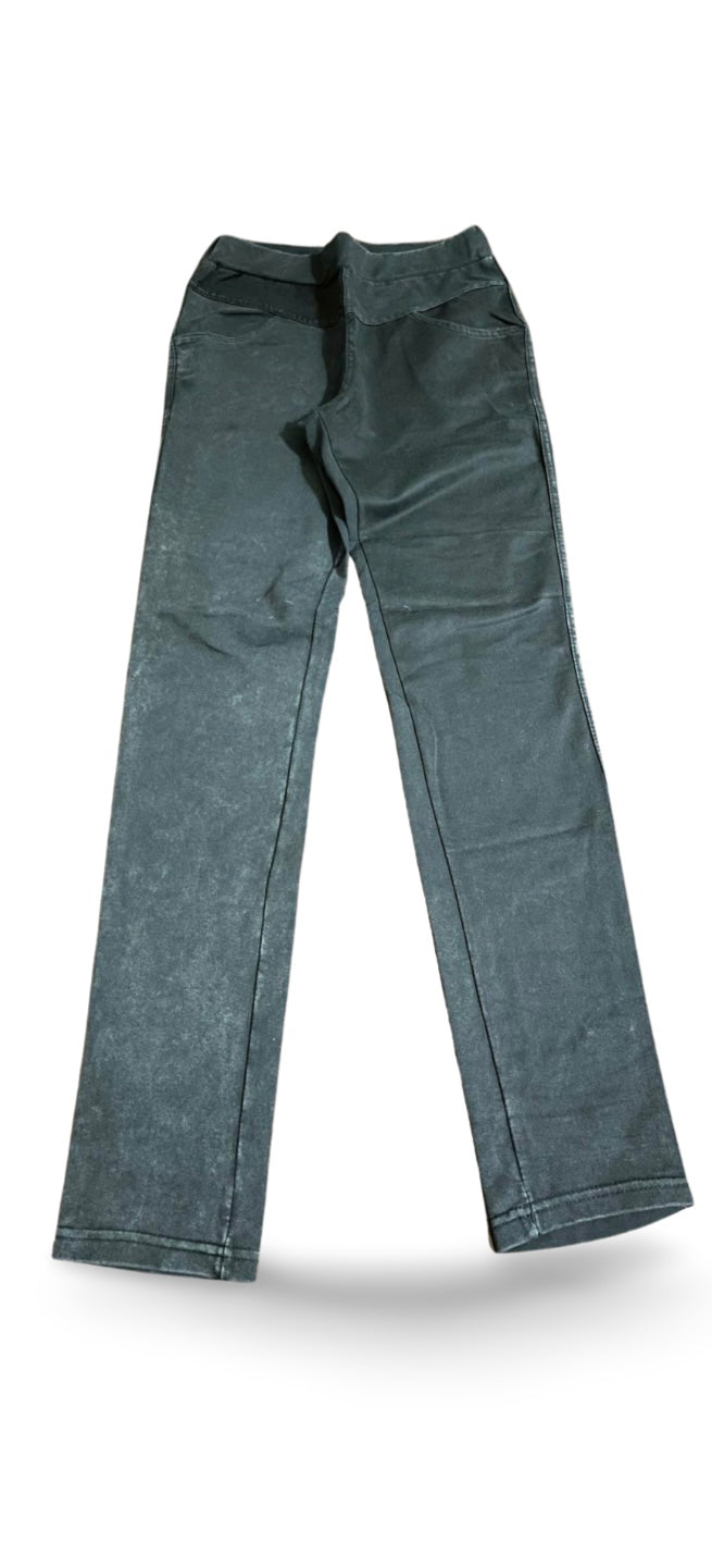 Urban Chic Jeans in Solid Gray