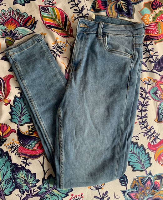 Basic light jeans