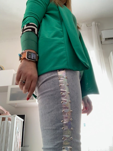 Light jeans with side bands