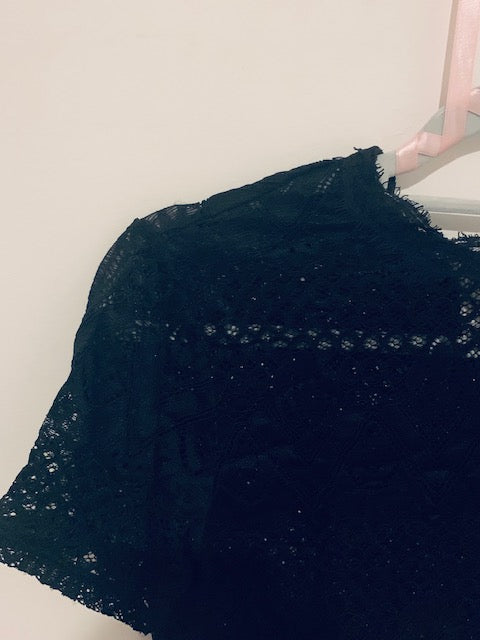 Business Short Top Lace