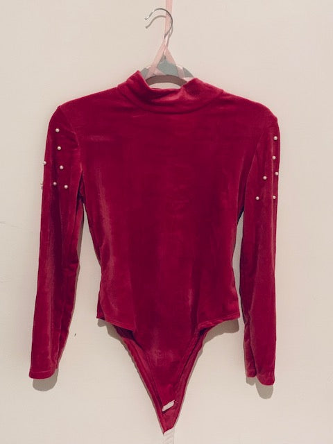 Pearls velvet body