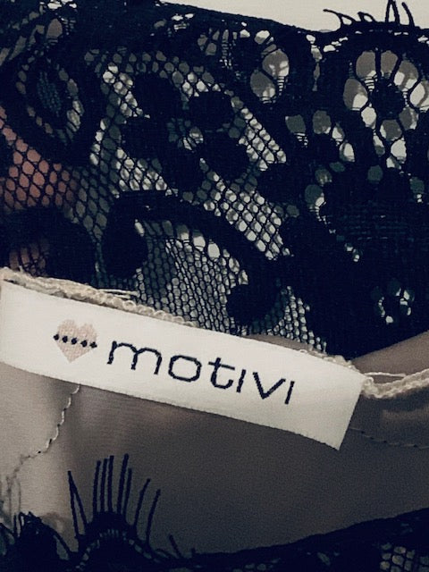 MOTIVI satin top