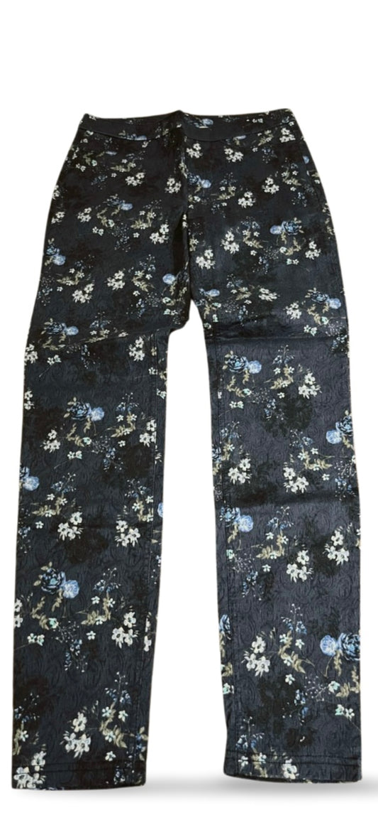 Blue trousers with floral decoration