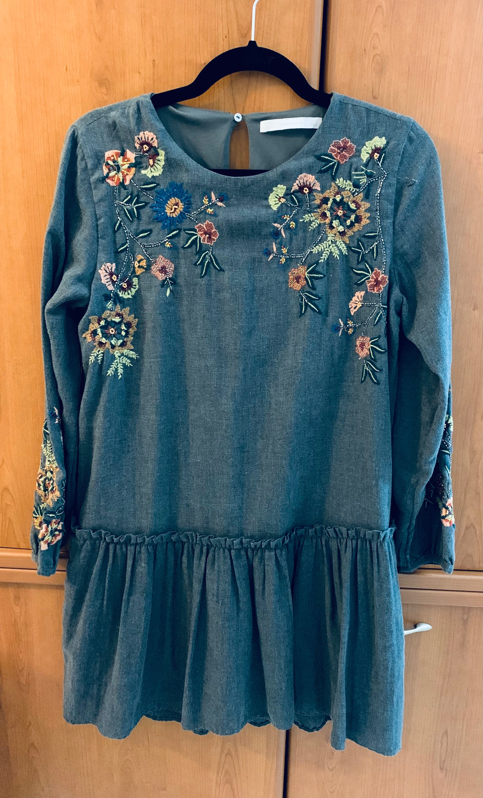 Vestito lungo sales fiori zara